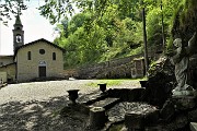 82 Santuario Madonna del Perello, sagrato rivolto a sud